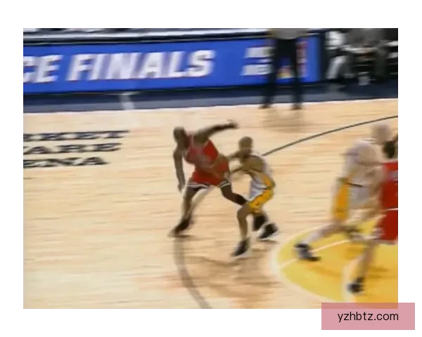 公牛步行者巅峰对决直播解析与赛前看点全景呈现实战术球星表现深度追踪 公牛步行者巅峰对决直播解析与赛前看点全景呈现实战术球星表现深度追踪